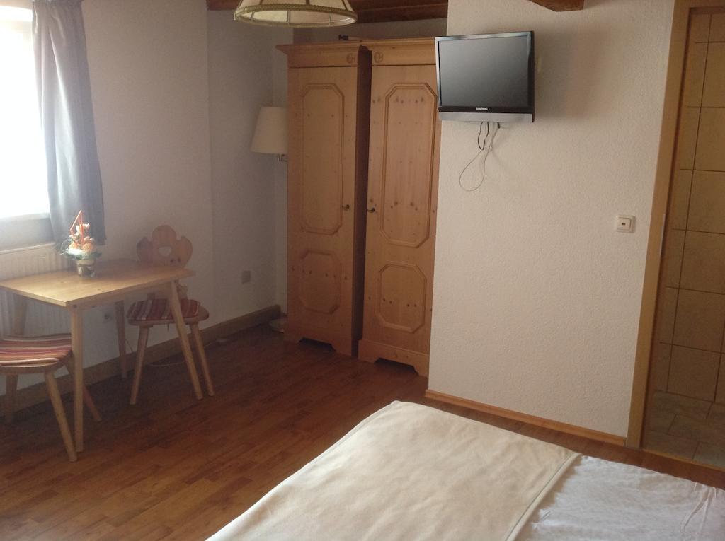Pension Altstadt Garni 바트빈드샤임 객실 사진